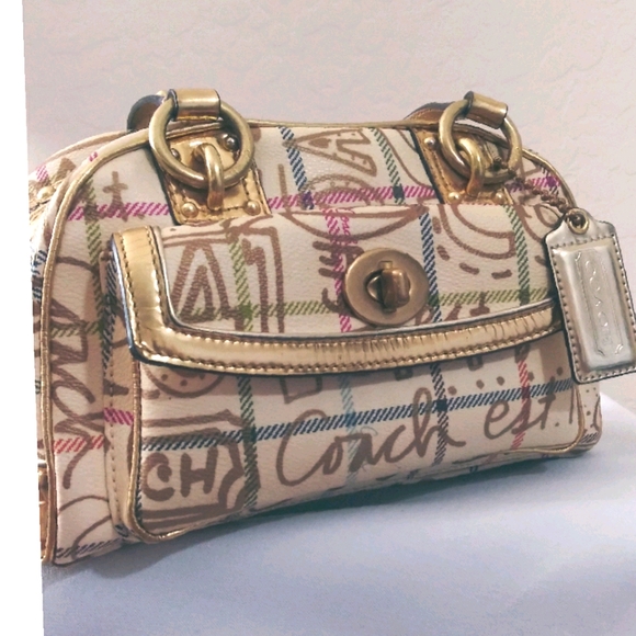 Coach Handbags - Coach Limited Edition Graffiti bg.Lo868-13185